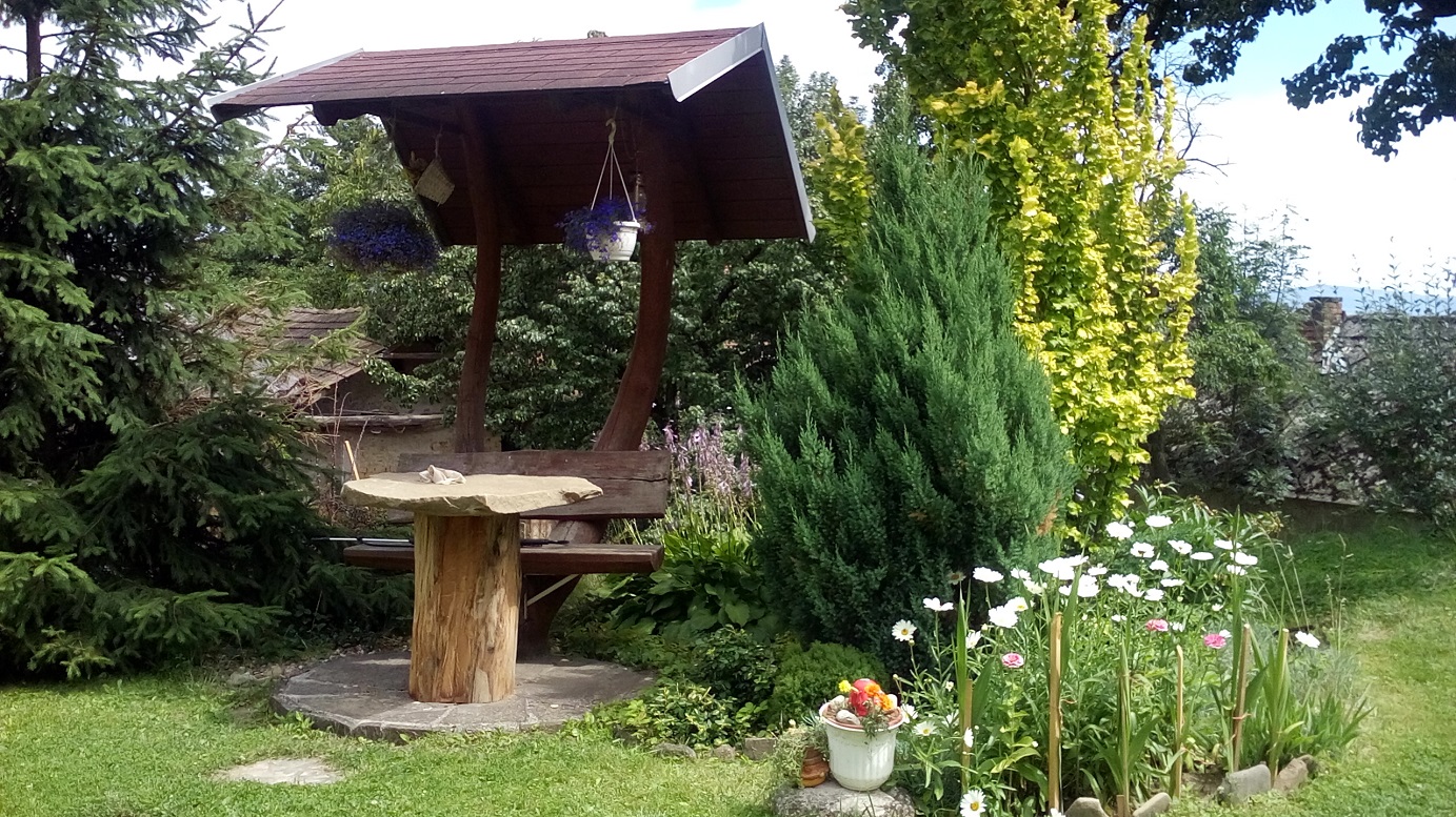 Fotogaléria 2. ročník - najkrajšia záhradka, najkrajší balkón (30) 2. ročník - najkrajšia záhradka, najkrajší balkón